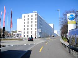 Basel-Hochbergstarsse-Stuecki-Einkaufscenter-Kleinhueningen-0204