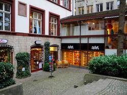 Basel-Im-Schmiedenhof-Buchhandlung-Cachet-0139