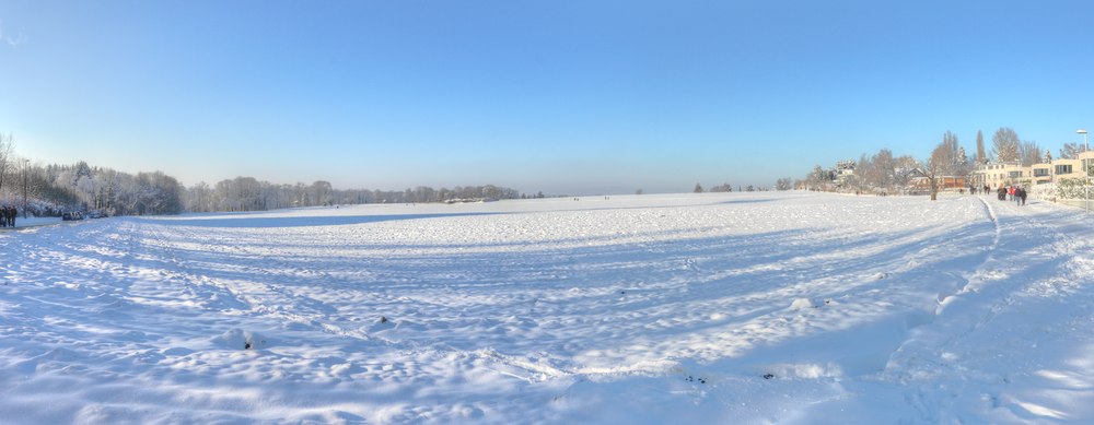 ./BaselStadt-2010-Bruderholz-Winter-Schnee-0110-Panorama.jpg