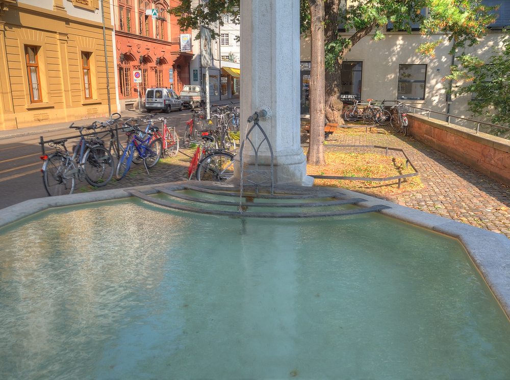./Basel-Brunnen-St-Johanns-Vorstadt-2040.JPG
