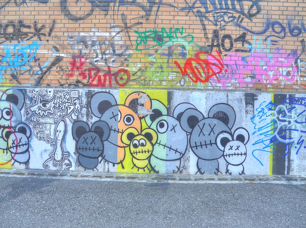 ./Basel-Erlenmatt-Graffiti-Kunstwerk-2520.jpg