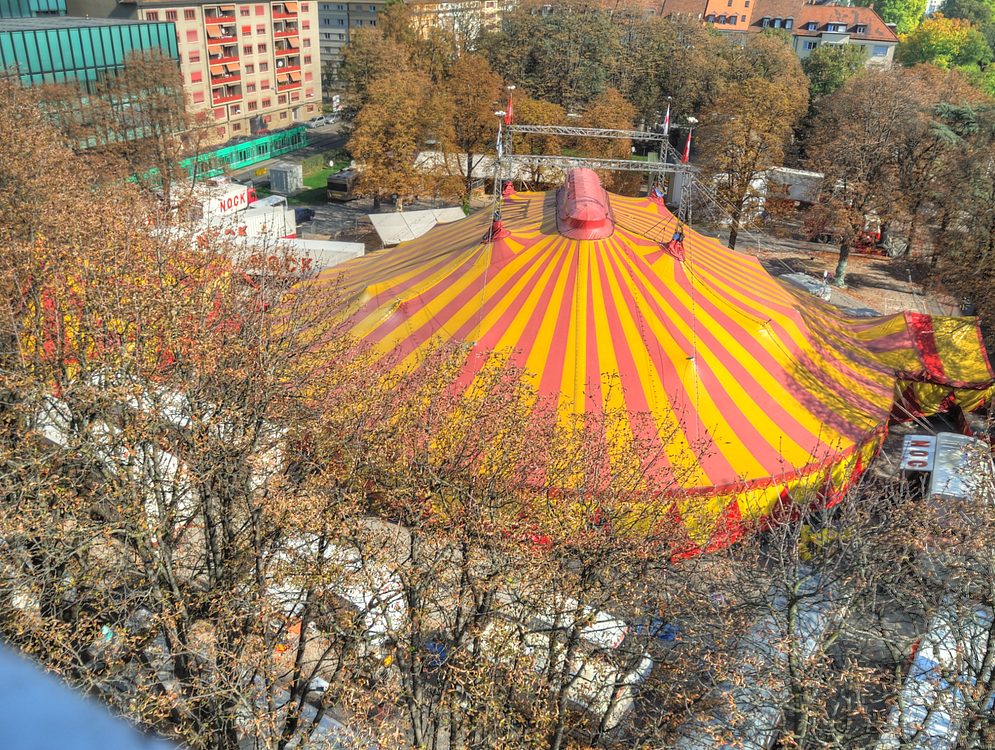 ./Basel-Messe-Platz-Diverse-Rosental-Zirkus-Nock5060.jpg