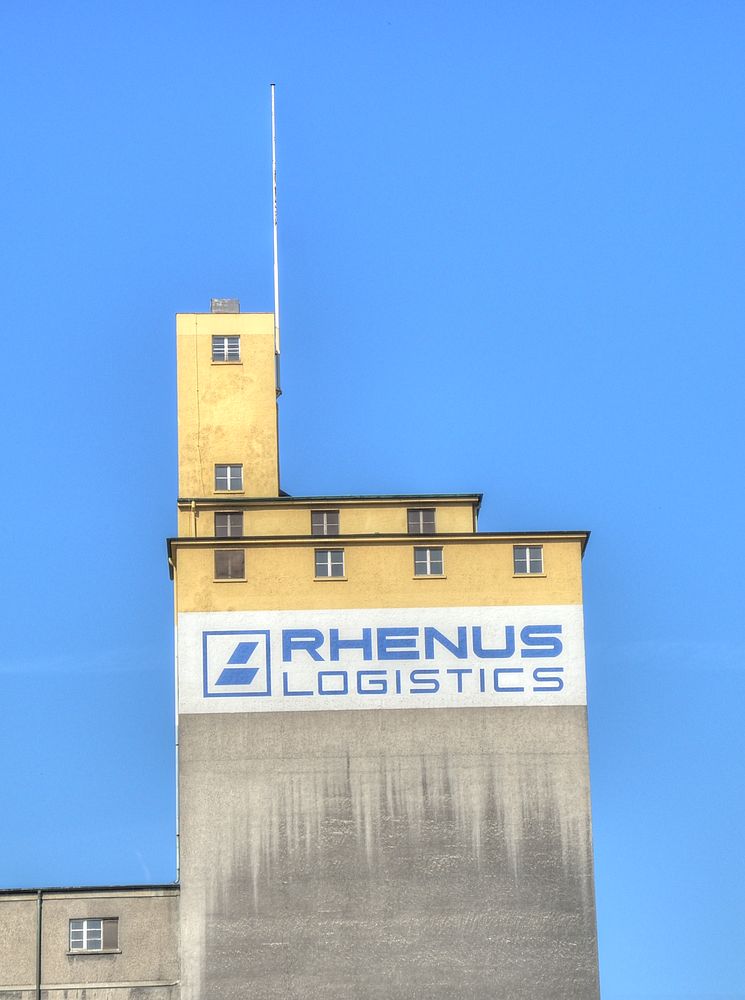 ./Basel-Hafen-Rhenus-Turm-0001.jpg