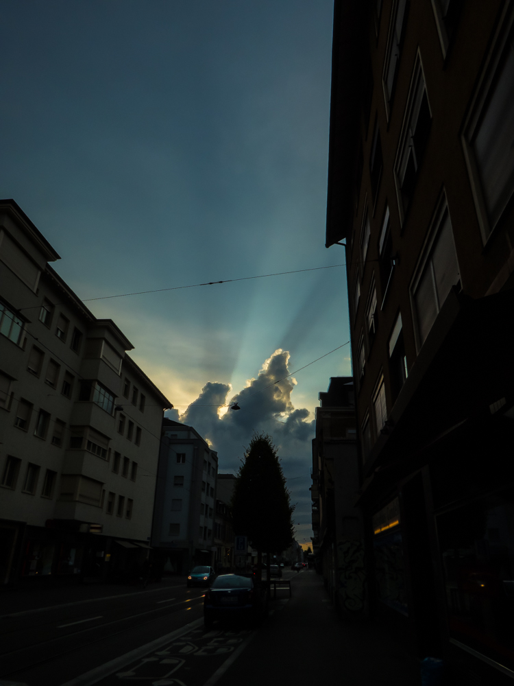 ./Basel-Sonnenuntergang-P1030602.jpg