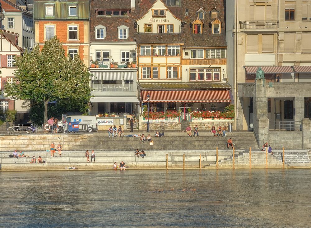 ./Basel-Rhein-.jpg