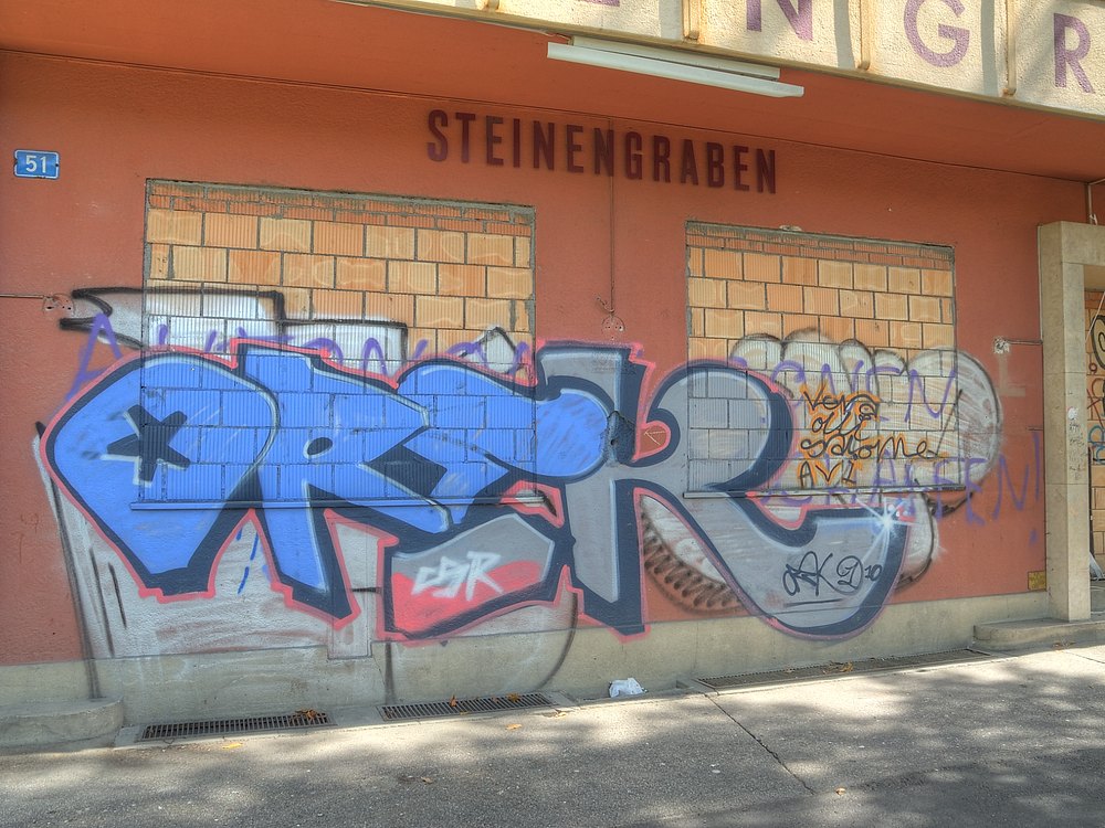 ./Basel-Stadt-Graffiti-Tags-Geschmier-Wandbemalung-Wandbild-Kunstwerk-1-2060.jpg