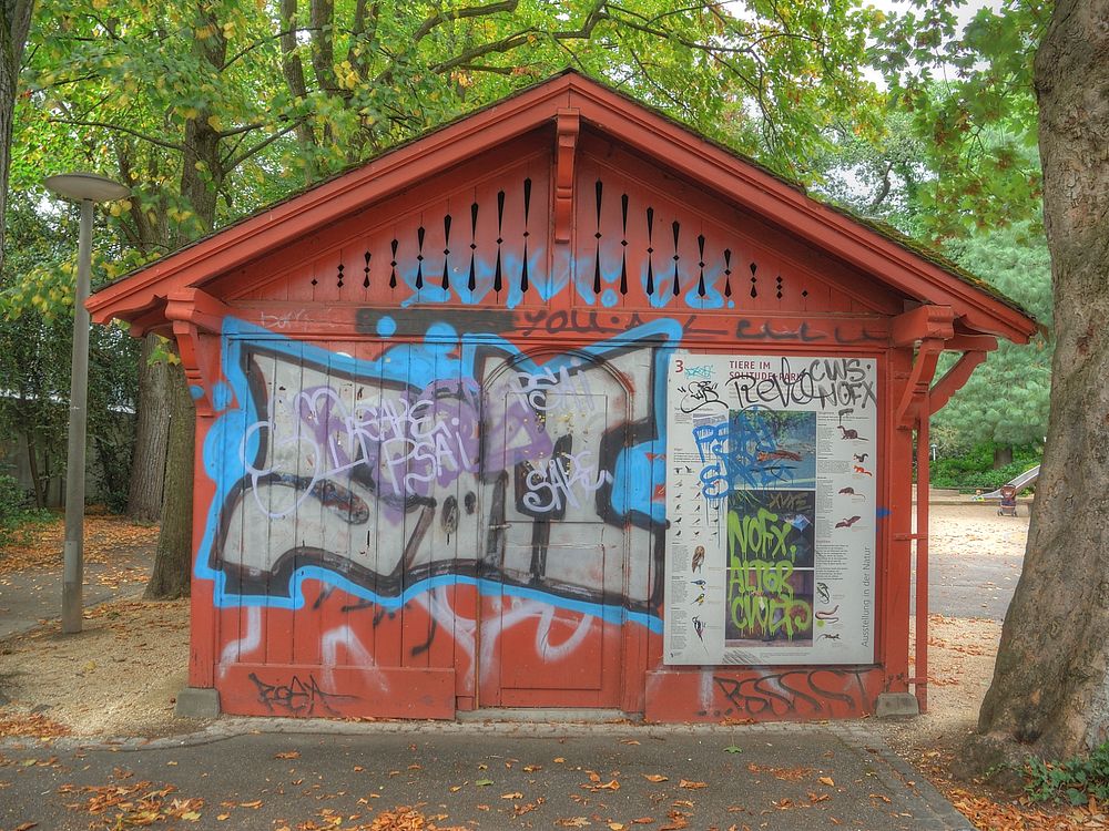 ./Basel-Stadt-Graffiti-Tags-Geschmier-Wandbemalung-Wandbild-Kunstwerk-2290.JPG