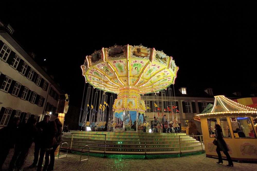./Basel-Herbstmesse-2011-EOS-Nacht2260.jpg