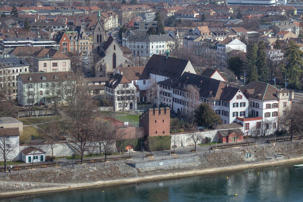 ./Basel-Muenster-Aussicht-3735-Waisenhaus.jpg