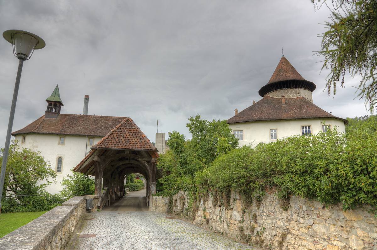 ./Zwingen-Schloss-0025.jpg