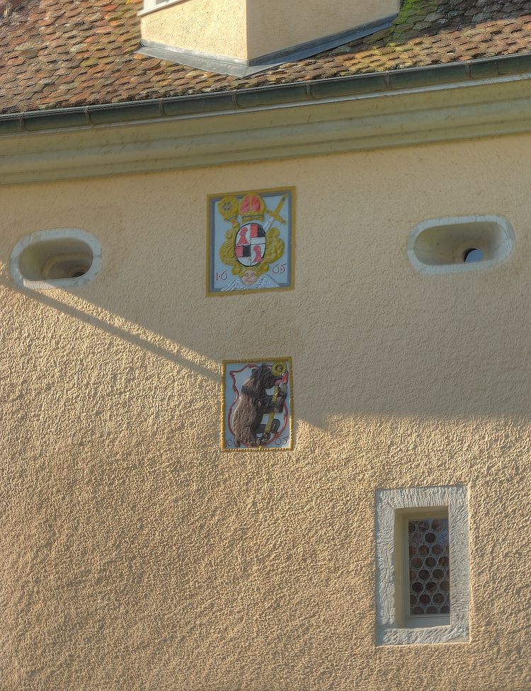 ./St-Ursanne-Jura-1125-Tor-Wappen.jpg